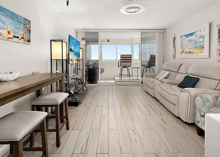 Apartment 2br Atlantis Oceanfront Condo, Outdoor Pool