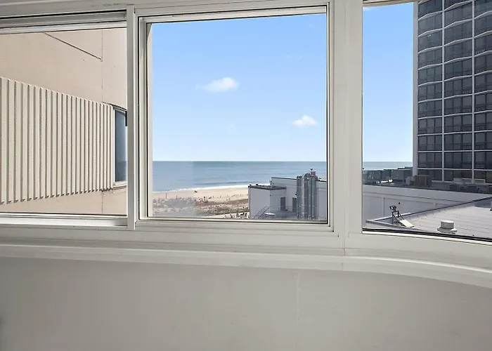 2br Atlantis Oceanfront Condo, Outdoor Pool *